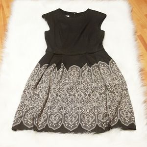 Maggie London Gray and Ivory Fit and Flare…